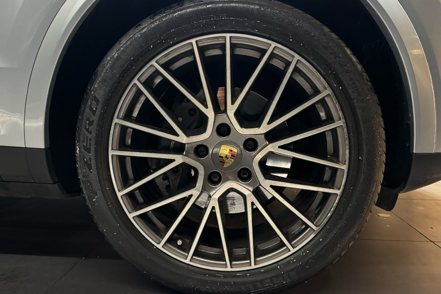 PORSCHE CAYENNE COUPE 